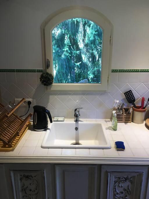 Maisonnette En Clairiere De Foret Gambais Ngoại thất bức ảnh