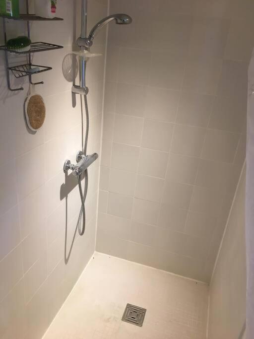 Maisonnette En Clairiere De Foret Gambais Ngoại thất bức ảnh